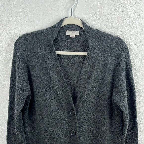 Loft Outlet Women’s Tight Knit Button Front Sweater Cardigan  Gray V neck Sz M - Picture 6 of 9